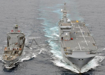 Россия заявляет, что отказалась от “Мистралей” и будет строить вертолетоносцы сама