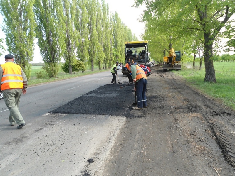 На ремонт 4 км "старой очаковской" дороги Николаев-Черноморка планируют 50 млн.грн. 1