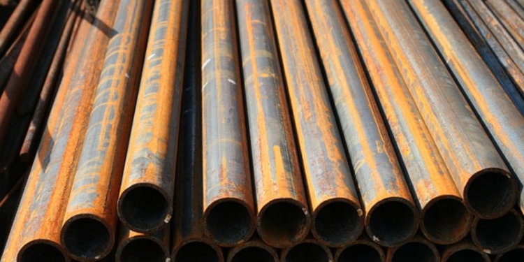 В Заводском районе трубам «приделали ноги». Но они все равно недалеко ушли