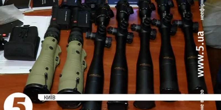 Для снайперов «79-ки» киевское волонтеры купили специальные прицелы