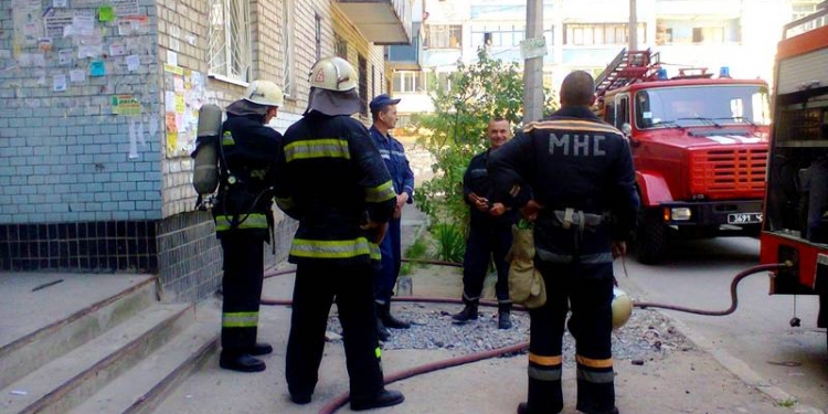 Отсутствие лифта – это не вся беда: на пр.Ленина, 148 загорелся мусор в шахте лифта (добавлено фото)