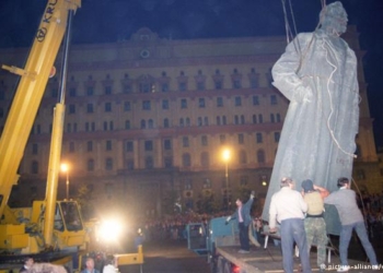 В Москве на Лубянке хотят восстановить “железного Феликса”