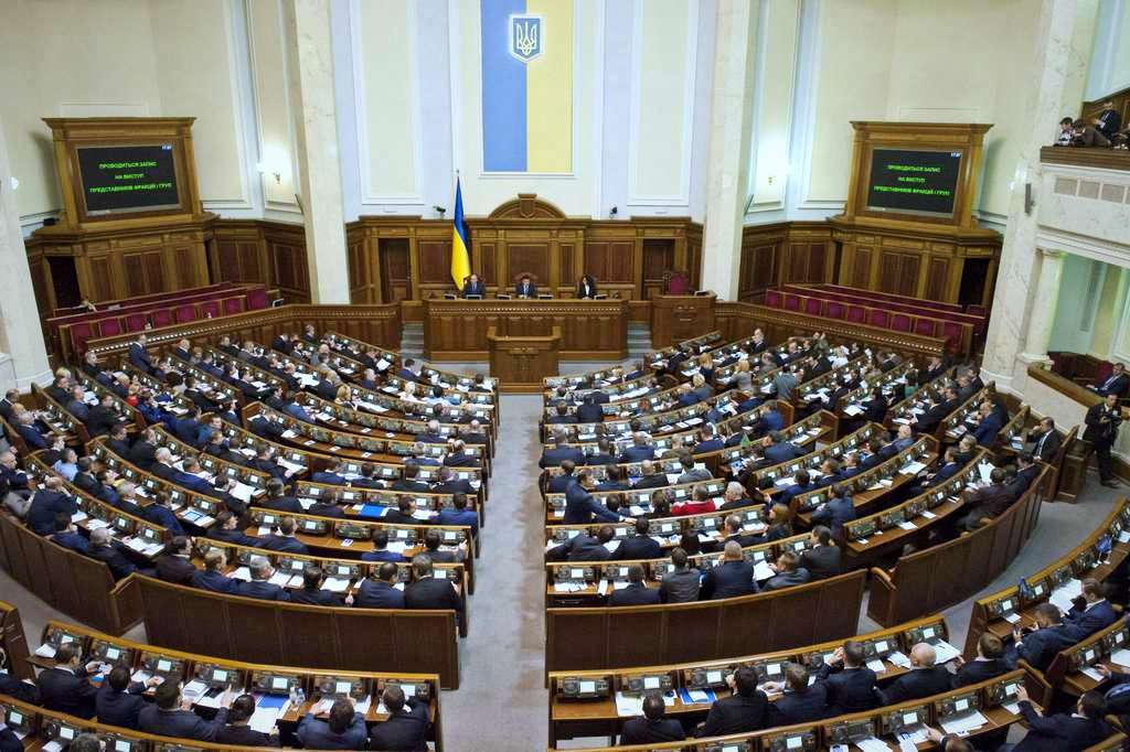 Как николаевские депутаты голосовали за закон о местных выборах 1