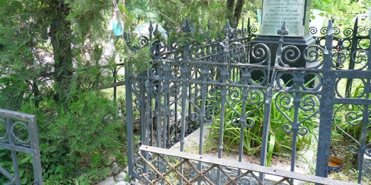 В Николаеве продолжают грабить Некрополь. Народный депутат требует возмездия