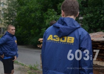 Гражданский корпус полка «Азов» начал строить вокруг «Дикого Сада» в Николаеве забор, чтобы исторический объект не превратился в свалку мусора