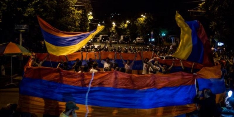 Армения: вечером полиция хочет «восстановить общественный порядок» на проспекте Баграмяна