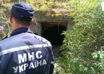 Потерявшихся в одесских катакомбах подростков нашли диггеры