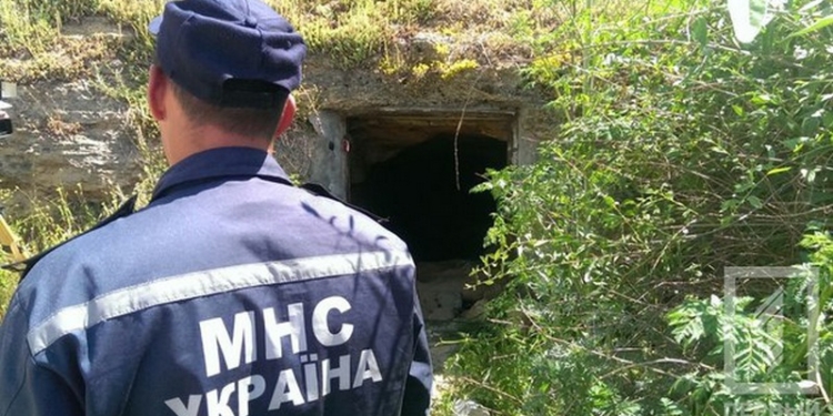 Потерявшихся в одесских катакомбах подростков нашли диггеры