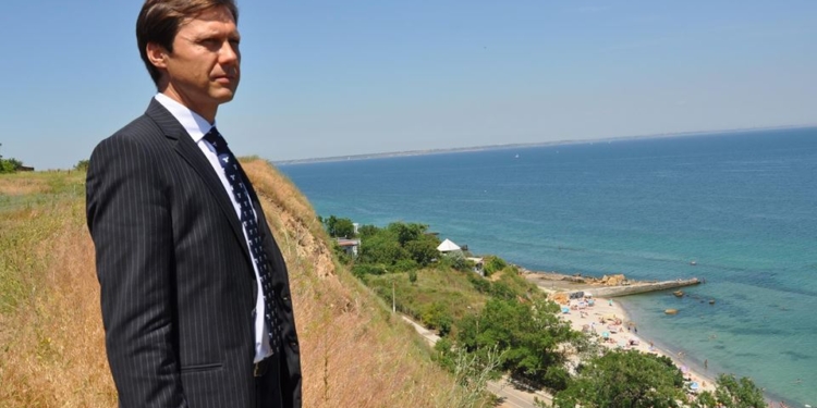 Украинские политики продолжают общаться друг с другом видеообращениями. Министр экологии Шевченко – о премьере Яценюке