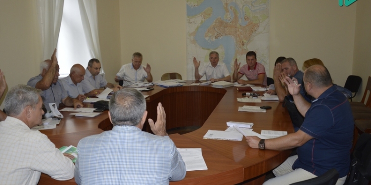 Депутаты-«земельщики» вынесли на сессию вопрос о предоставлении земли для храма, который хотят построить рядом с дворцом культуры «Корабельный»