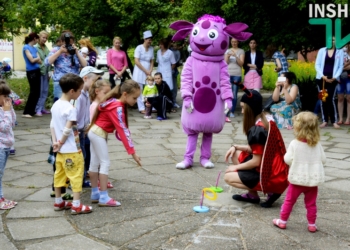 Чтобы оторвать детей от гаджетов: в Николаевской городской детской больнице №2 появилась игровая комната