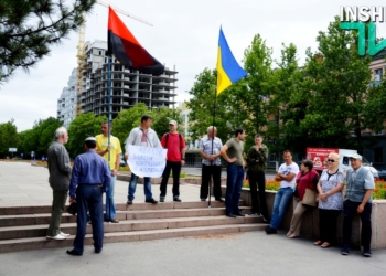 Николаевцы вышли на предупредительную акцию протеста в поддержку батальона «Торнадо»