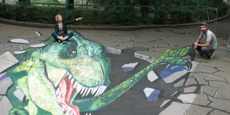 В Николаевском зоопарке с легкой руки Alex Maksiov поселился… динозавр