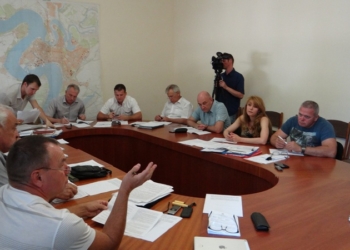 Депутаты-«земельщики» предложили доработать новую редакцию правил парковки в Николаеве, а не выносить вопрос на предстоящую сессию