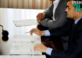 Ремонт дорог в Николаевской области: Мериков говорит, что уже лучше, чем 2 месяца назад, Гранатуров – что «каждая 1 тыс.кв.м асфальта демонстрируется»