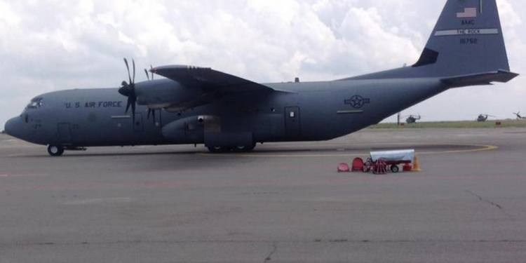 В Днепропетровск прилетел сенатор Джон Маккейн