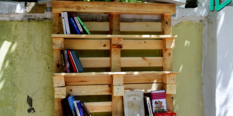 Поделиться книгою своей: у ДОФа появилась полка буккроссинга