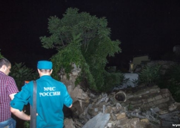 В Керчи во время спектакля под открытым небом рухнула часть Митридатской лестницы