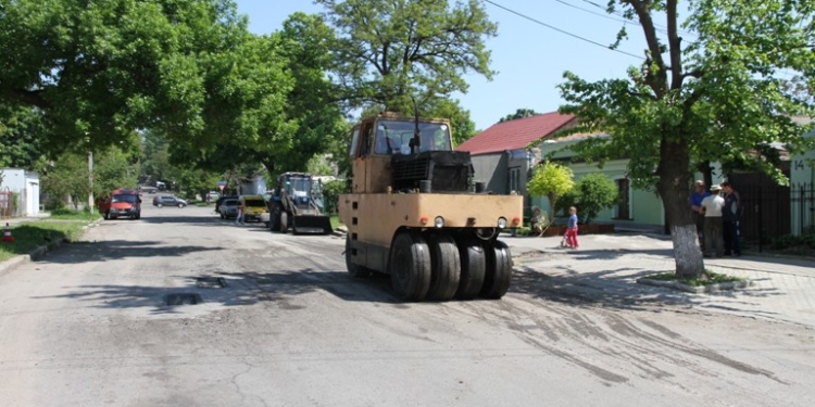 В Николаевском горисполкоме пообещали завершить ямочный ремонт ул. Космонавтов в ближайшее время