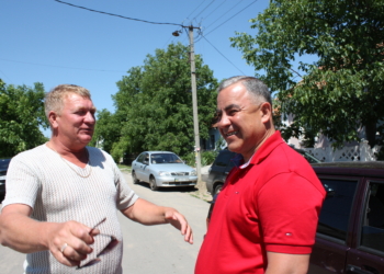 “Горожане, увидев Юрия Гранатурова  на своих улицах, обращались к руководителю города с благодарностями”, – пресс-служба горсовета