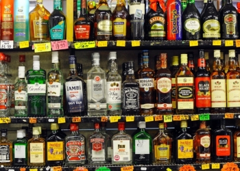 Кабмин повысил цены на спиртное: сколько будет стоить алкоголь в Украине