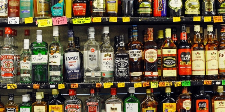 Кабмин повысил цены на спиртное: сколько будет стоить алкоголь в Украине
