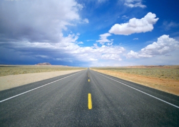 В Украине с автодорог исчезнет реклама