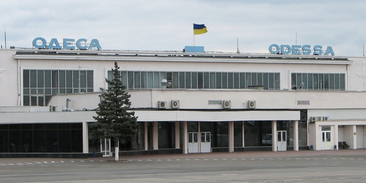 Мининфраструктуры введет “открытое небо” в аэропорту Одессы
