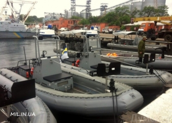 На одесской военно-морской базе осваивают американские скоростные катера для спецназа