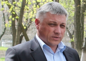 Депутат Николаевского облсовета считает, что глава Первомайской РГА Виктор Сирота дискредитирует власть
