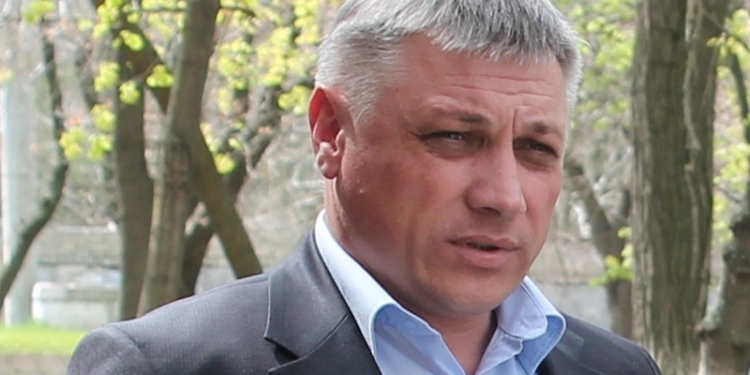 Депутат Николаевского облсовета считает, что глава Первомайской РГА Виктор Сирота дискредитирует власть