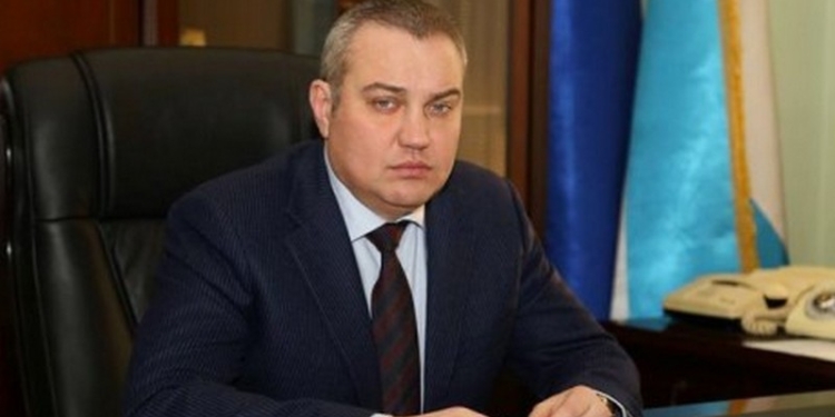 Во двор дома главы Херсонской ОГА бросили взрывчатку, прогремел мощный взрыв