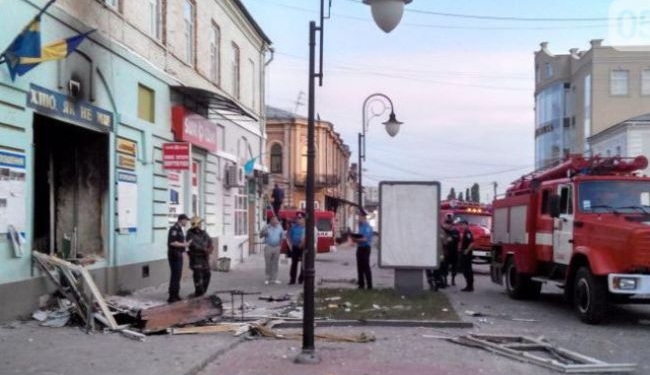 В Сумах ночью произошел взрыв в офисе ВО “Свобода”