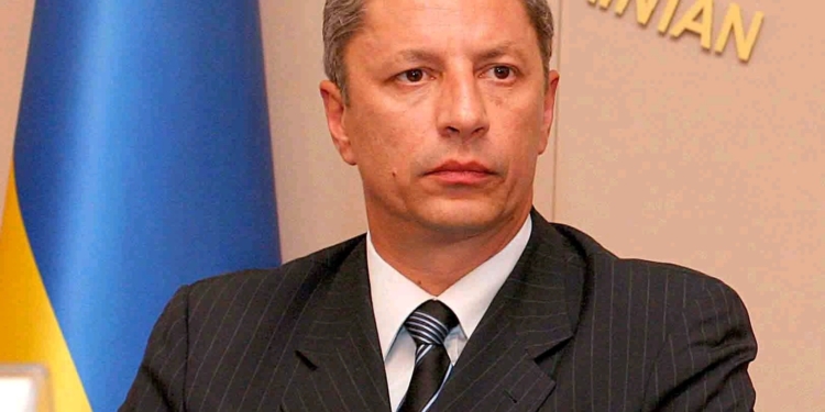 Глава Оппоблока Бойко хочет узаконить Минские договоренности