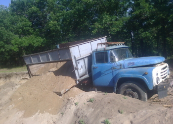 В урочище “Марьевское” лесники “застукали” песчаных браконьеров. Милиция приехала слишком поздно