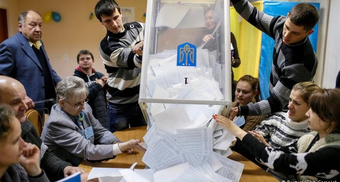 Эксперты критикуют закон о местных выборах на Украине