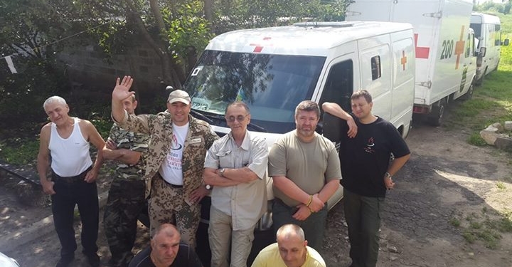 Волонтеры, которые вывозили тела из зоны АТО, приостановили деятельность – нет денег, потому что “на мертвых не попиаришься”…