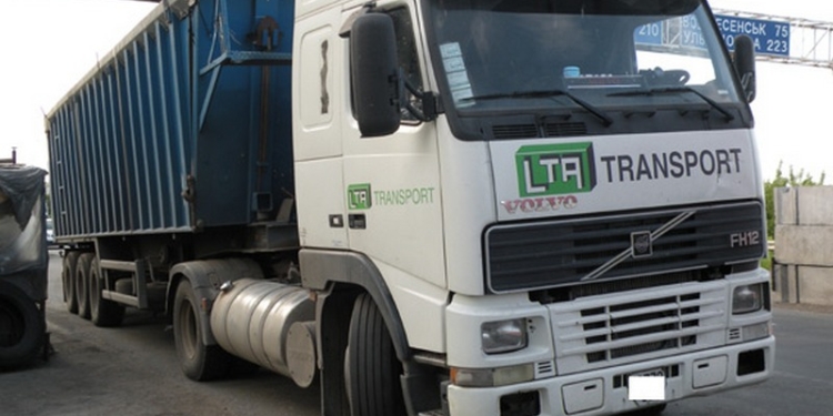 Водитель перевозил груз нерастаможенным грузовиком и до Южного не доехал – в Николаевской области его остановили