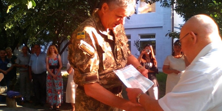 В Николаеве дипломы Международного классического университета получили 60 военных, среди которых – 13 участников АТО