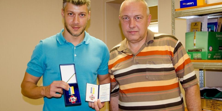 Николаевскому нардепу Артему Ильюку вручен Почетный знак ВМС ВСУ “За сприяння військово-морським силам України”