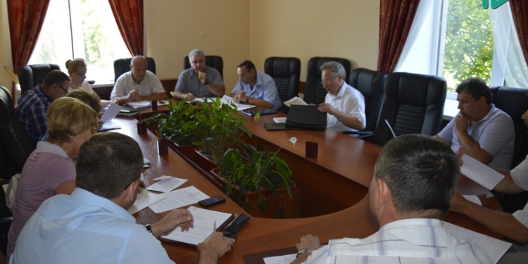 Николаев закупает б/ушный электротранспорт, нарушая решение сессии, – депутаты требуют от Гранатурова пояснений