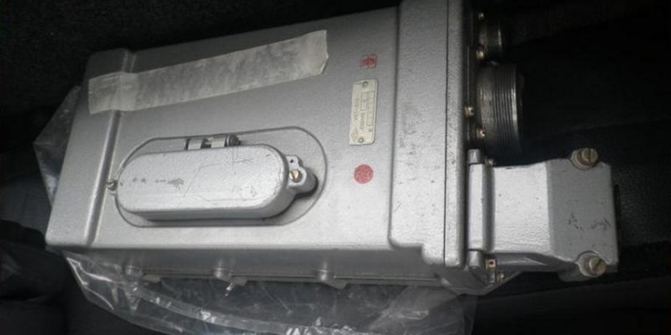 Через пункт пропуска «Херсон-Авиа» пытались вывезти запчасти к самолету «АН-26»