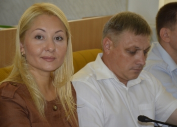 Николаевский облсовет пожаловался Кабмину на неудовлетворительное состояние дорог в регионе и попросил выделить дополнительные средства на их ремонт