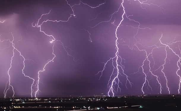 В Украине объявлено штормовое предупреждение, на юге ожидается град