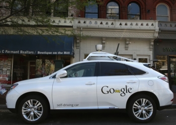 Беспилотник Google впервые попал в ДТП с пострадавшими
