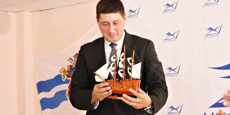 Раз в 13 лет: Николаевскую дирекцию «Укрпочты» посетил главный почтальон страны