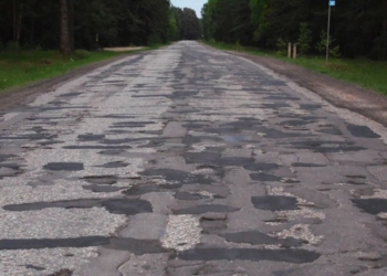 Названа стоимость капитального ремонта километра дороги в Украине – дорого