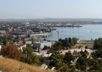 Россияне арестовали в Черном море украинский танкер “Смольный”
