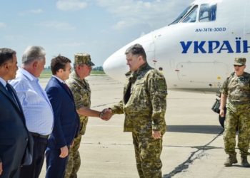 Пока Президента ждут в Широком Лане, он в Николаеве и на лимане