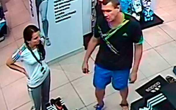 Примерил кроссовки и убежал – в Николаеве разыскивают мужчину, который совершил кражу из магазина
